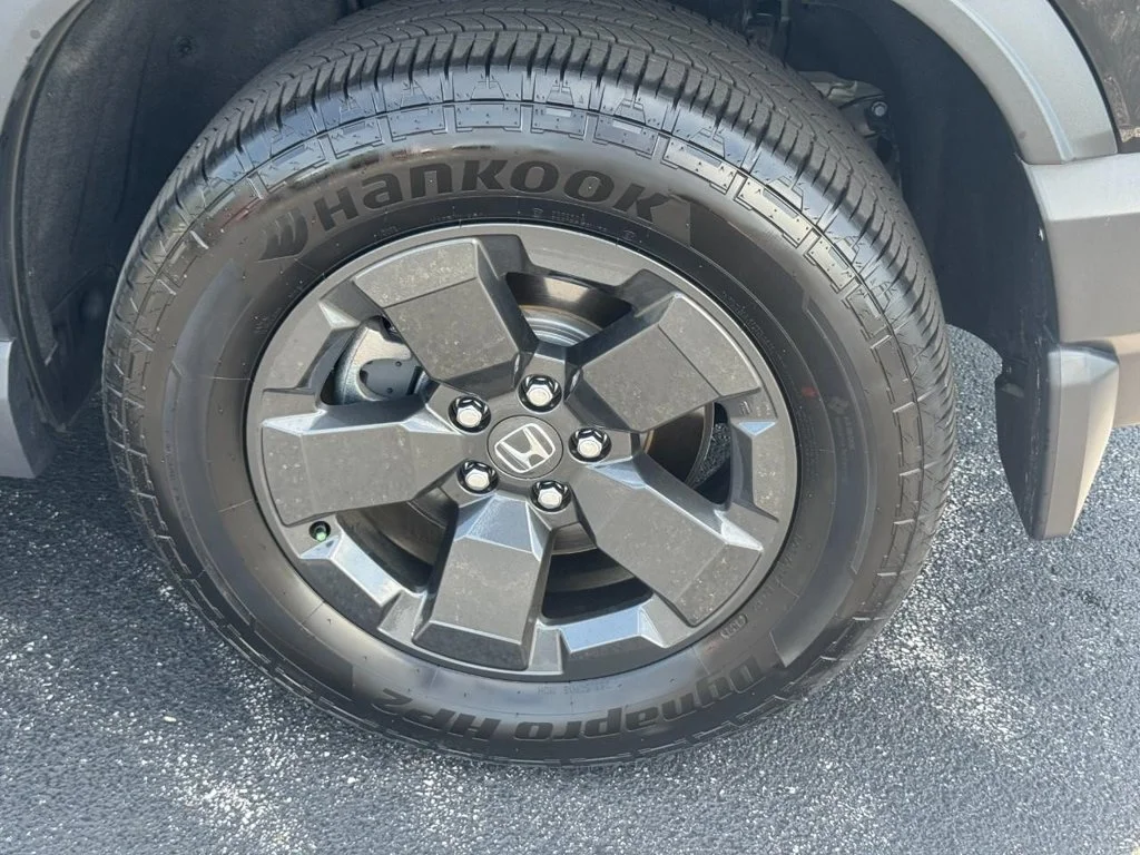 Certified Used 2026 Black Honda RTL image 8