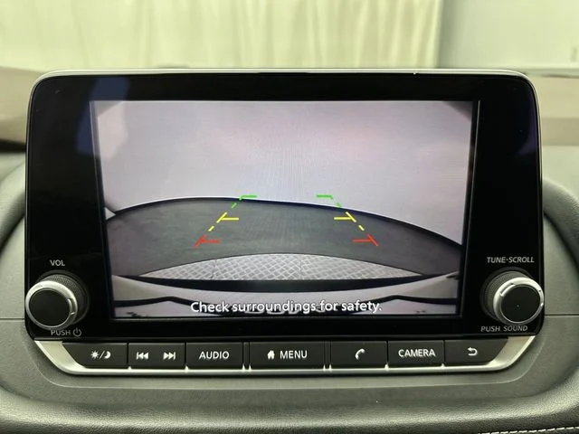 Used 2023 White Nissan SV image 17