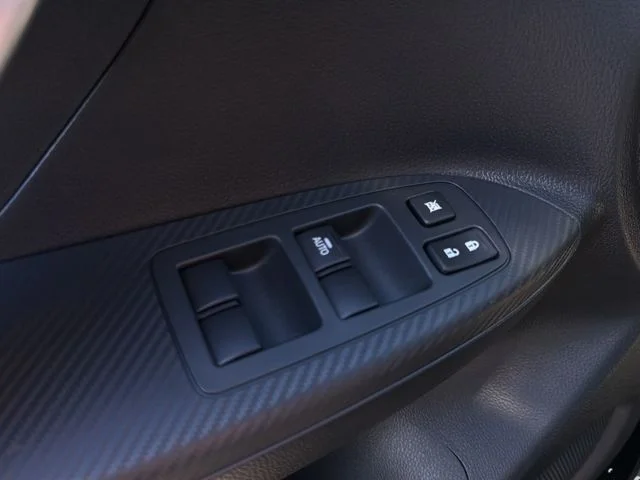 New 2026 Black Mitsubishi SE image 32