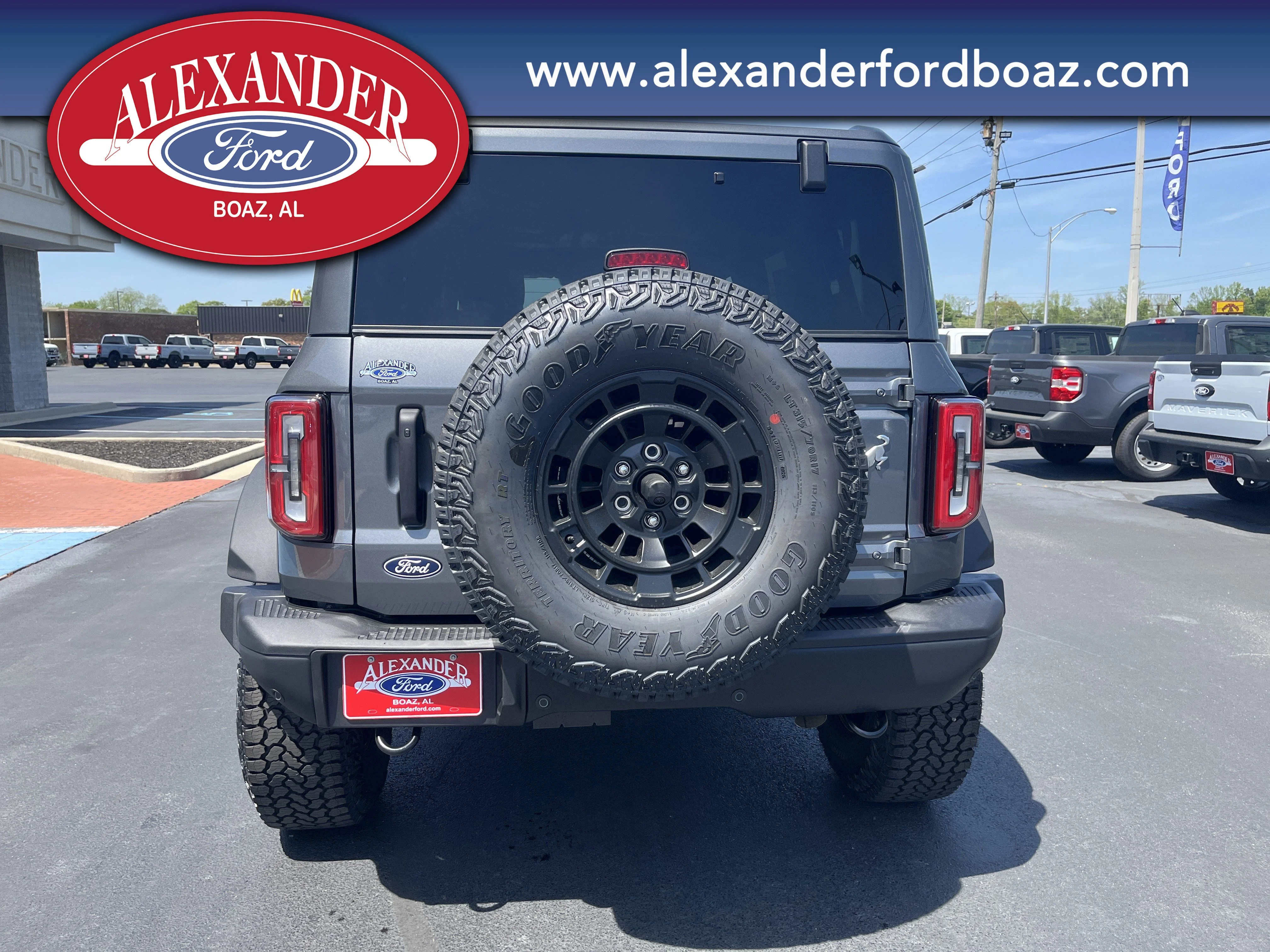 New 2026 Carbonized Gray Metallic Ford Badlands® image 5