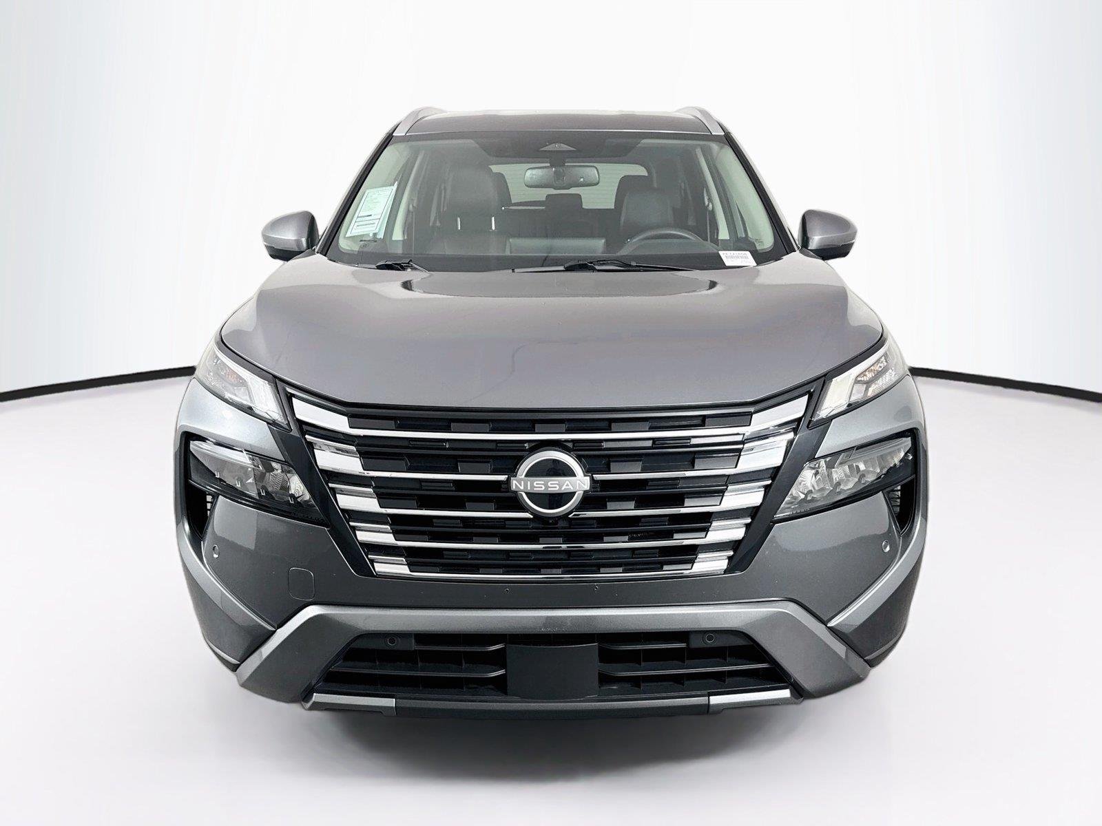 Used 2026 Gun Metallic Nissan SL image 8