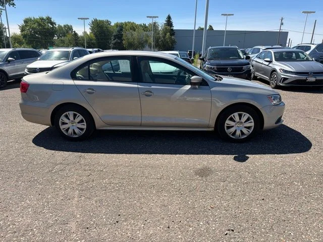Used 2014 Volkswagen Jetta SE with VIN 3VWD07AJ4EM238274 for sale in Inver Grove Heights, Minnesota
