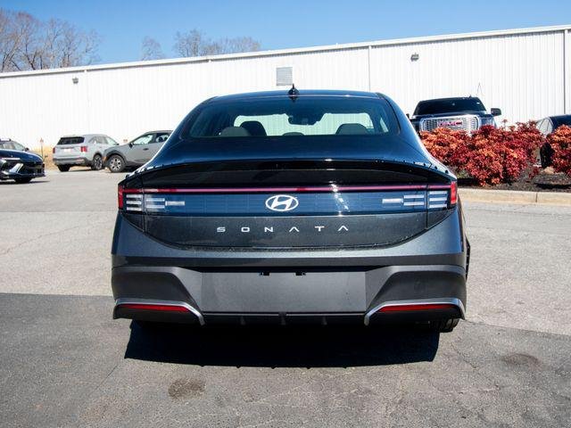 New 2026 Gray Hyundai SE image 14