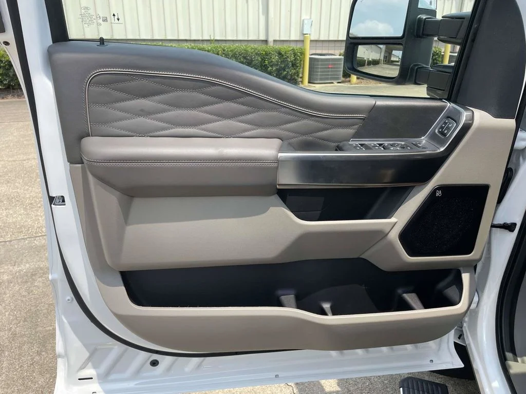 New 2026 White Ford Platinum image 15