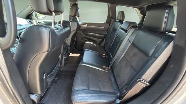 Used 2019 Silver Jeep Altitude 4x4 image 19