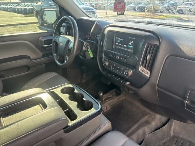 Used 2019 White Chevrolet WT image 25