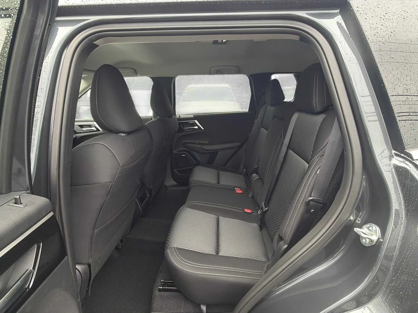 New 2026 Graphite Gray Mitsubishi ES 1.5T S-AWC image 15