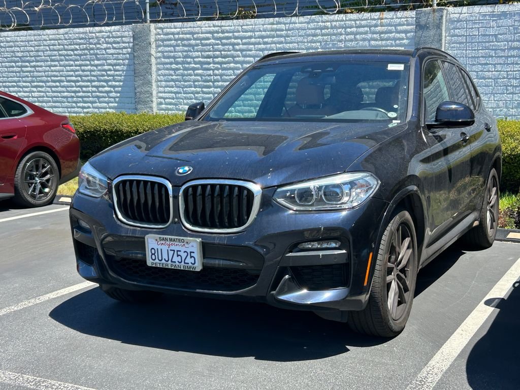 Used 2021 Carbon Black Metallic BMW xDrive30i image 2