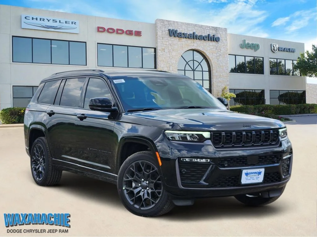 New 2026 Diamond Black Crystal Pearl-Coat Exterior Paint Jeep Summit image 1