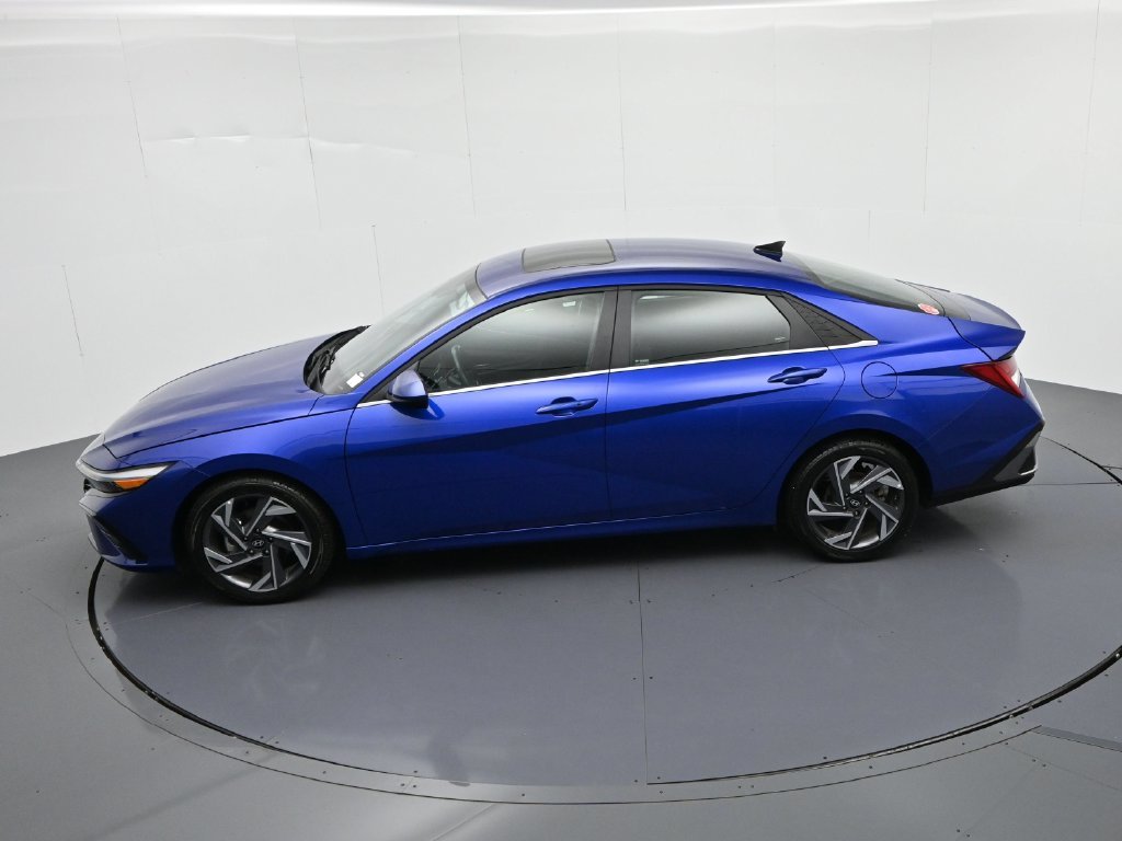 Used 2025 Blue Hyundai SEL Convenience image 19