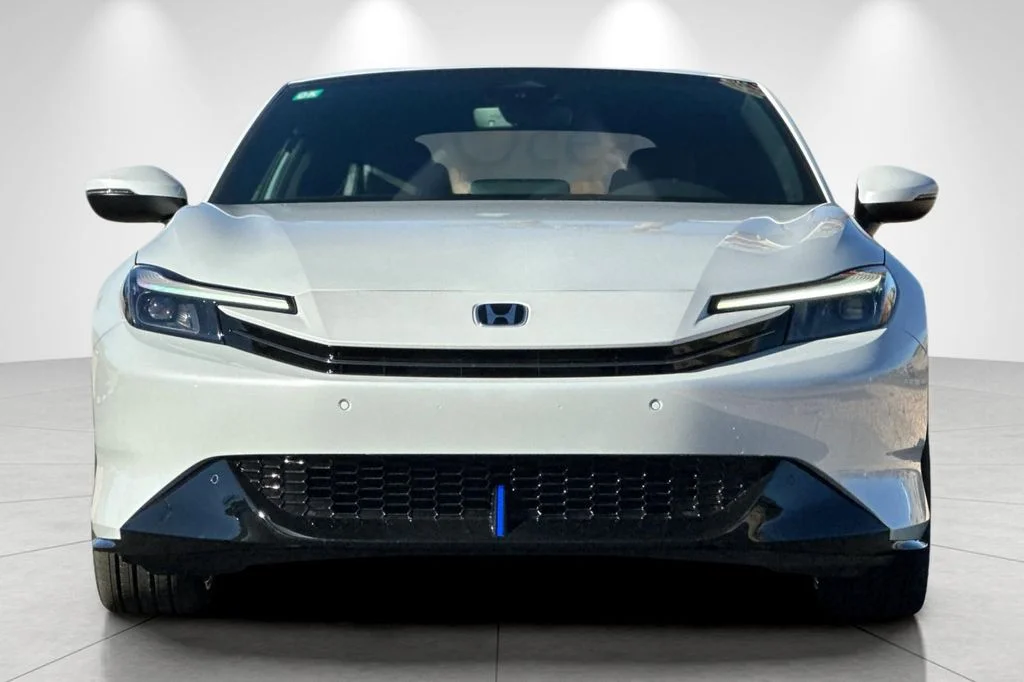 New 2026 Winter Frost Pearl Honda  image 9