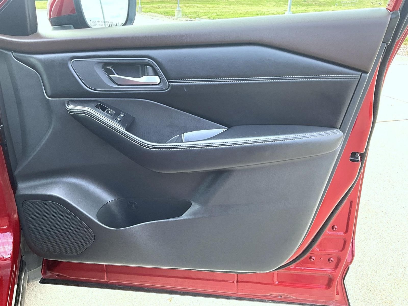Used 2023 Red Nissan SL image 16