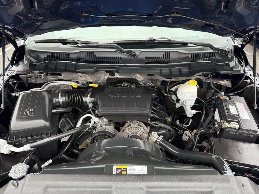Used 2013 Blue Ram SLT image 10