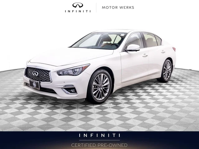 2023 INFINITI Q50 LUXE
