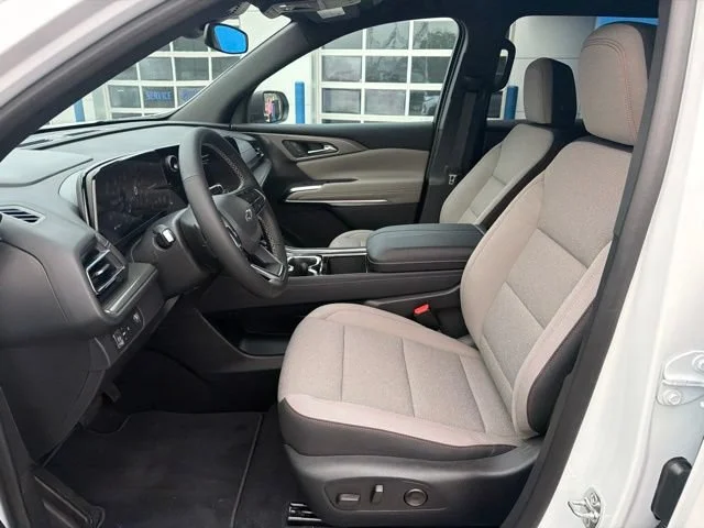 New 2026 Summit White Chevrolet LT image 23