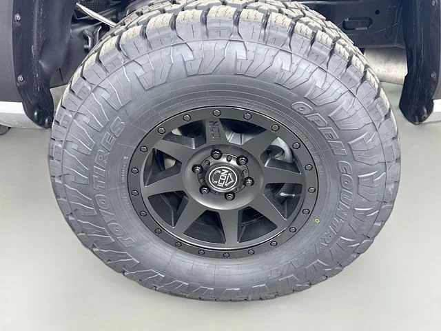 2025 Toyota Tacoma TRD Off Road - Photo 28