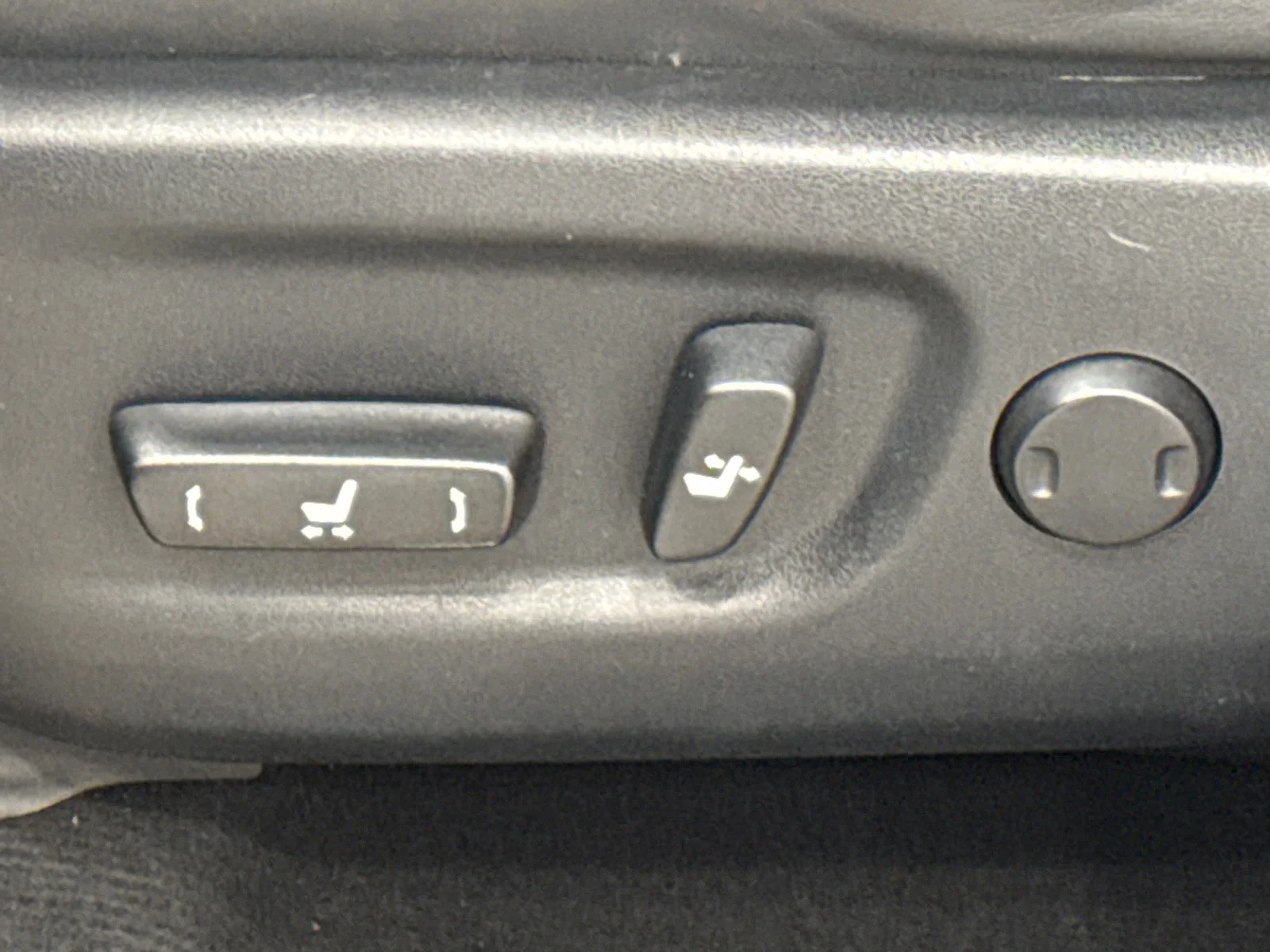 Used 2019 Caviar Lexus 300 FWD image 13