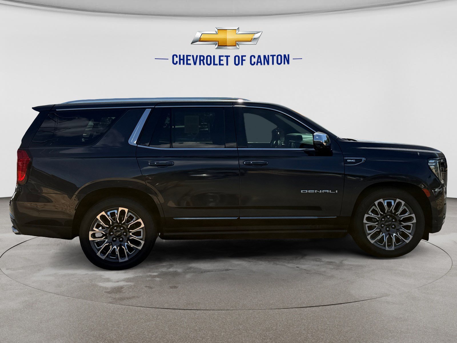 2023 GMC Yukon Denali Ultimate - Photo 4