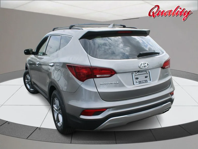 Used 2018 Mineral Gray Hyundai 2.4L image 5