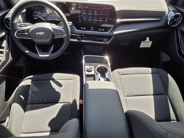 2027 Chevrolet Equinox LT - Photo 9