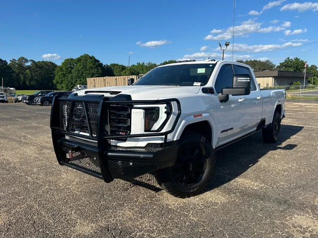 2024 GMC Sierra 4WD Crew Cab Standard Box AT4's photo