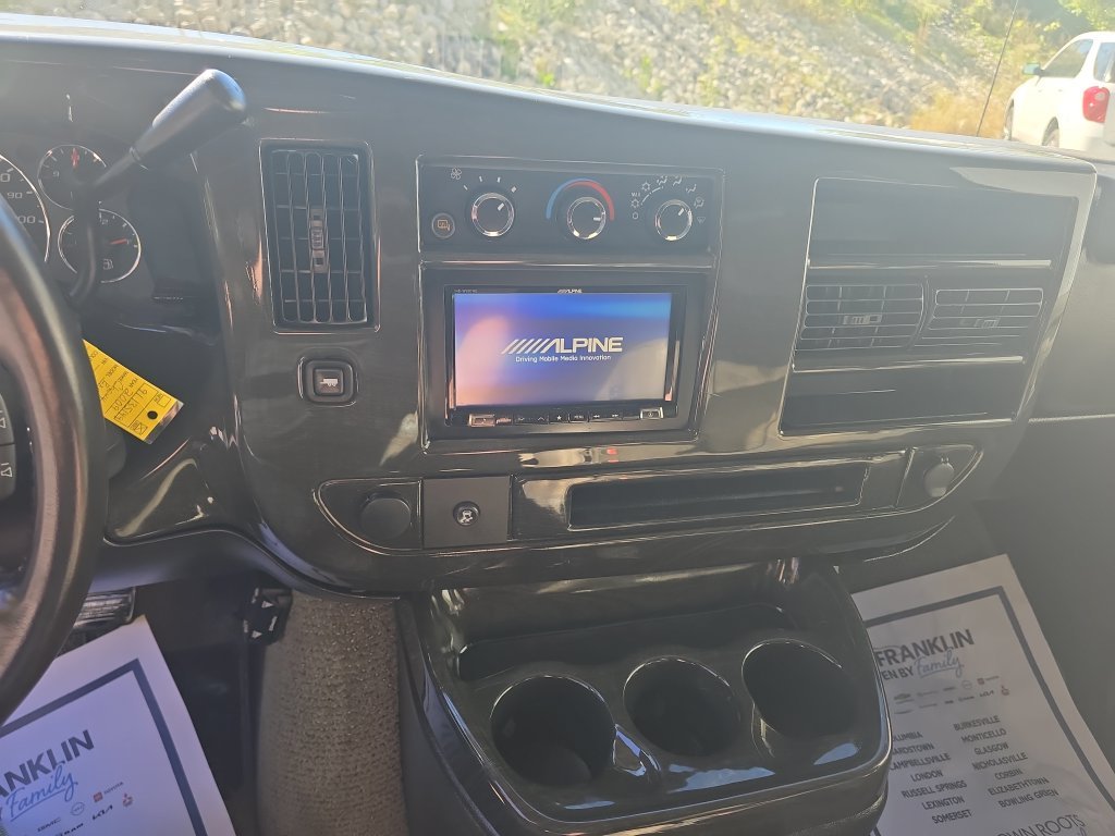 Used 2009 Silver Chevrolet Upfitter image 19