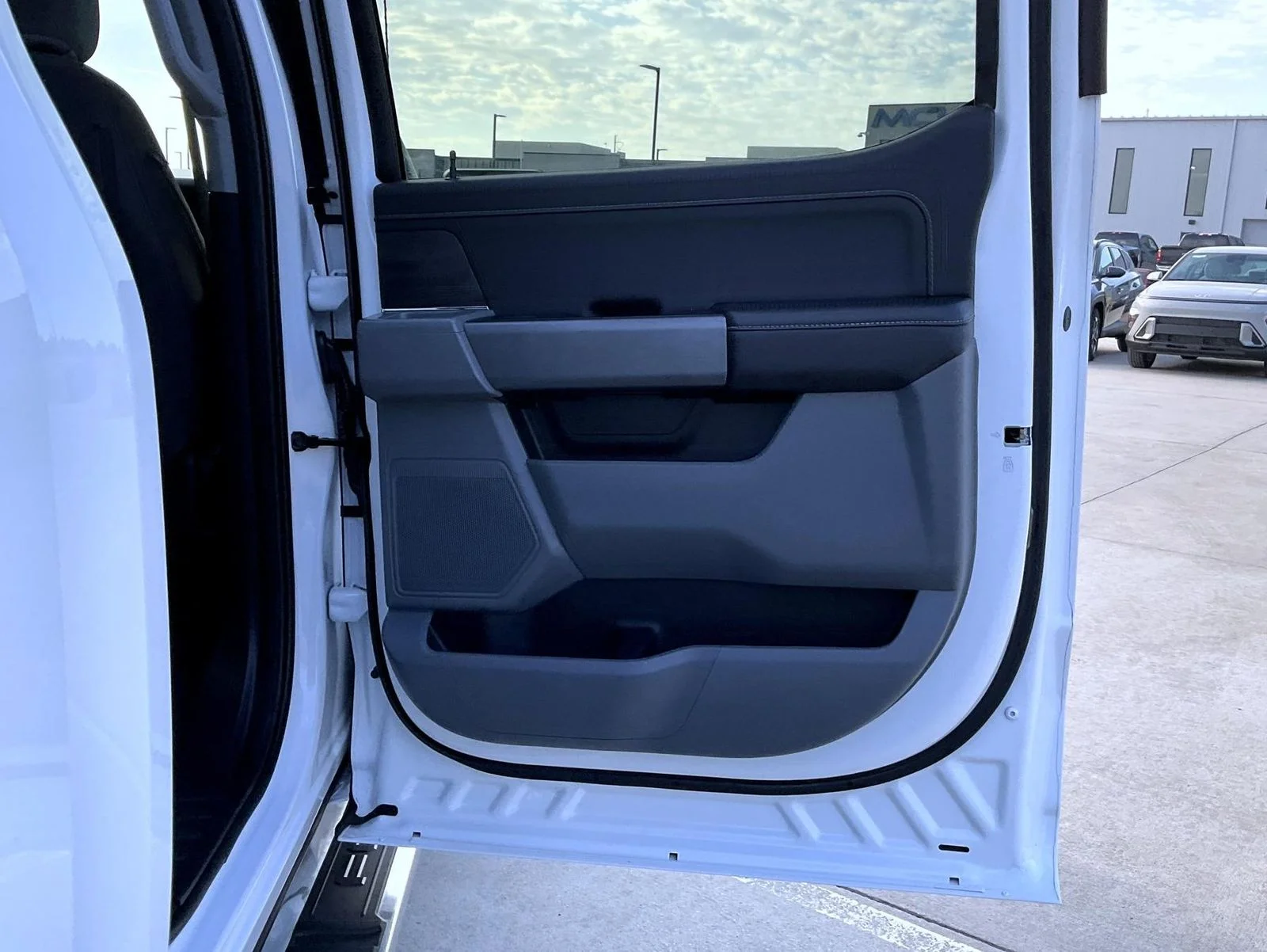 Used 2025 White Ford XLT image 21