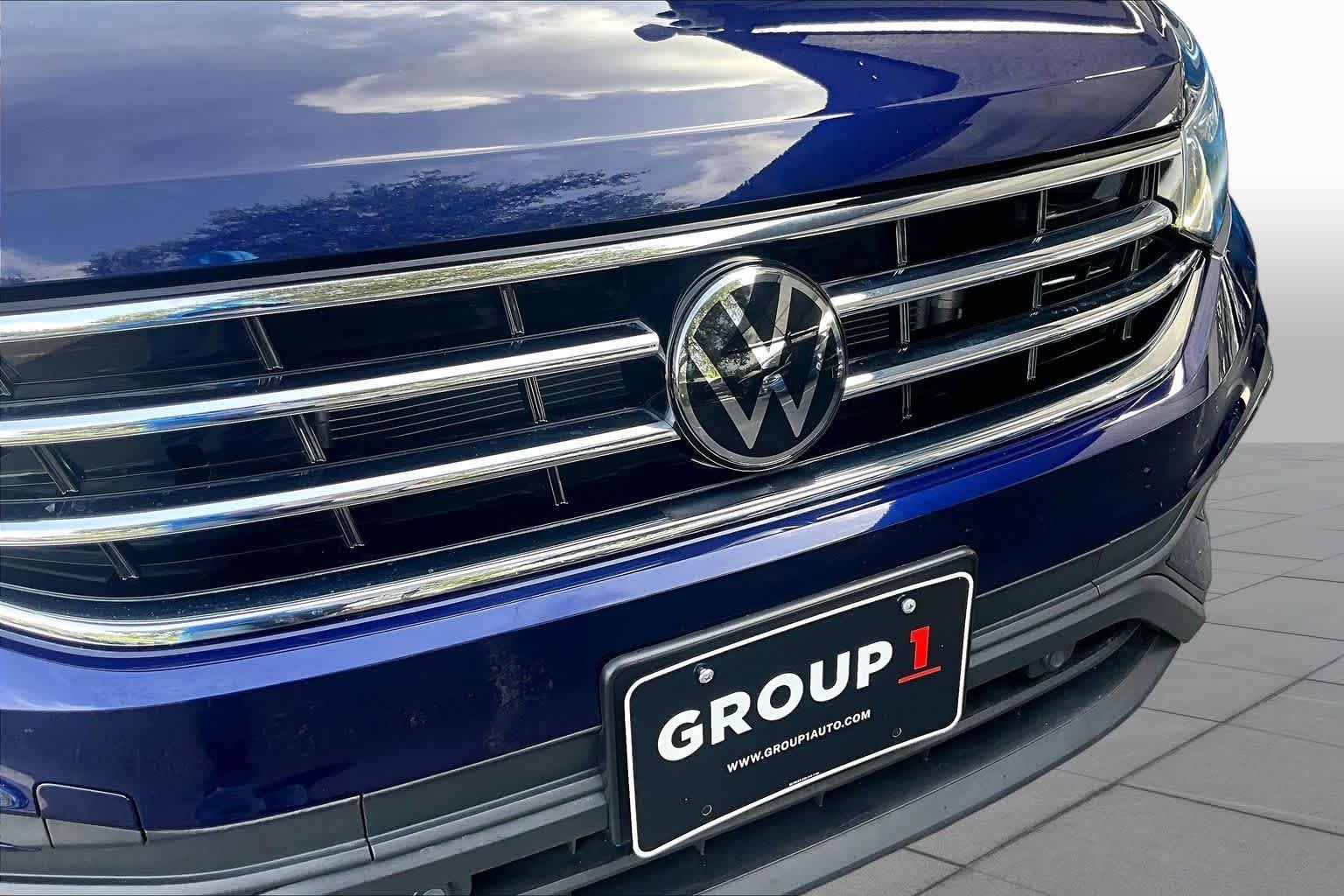 Certified Used 2024 Atlantic Blue Metallic Volkswagen SE image 32
