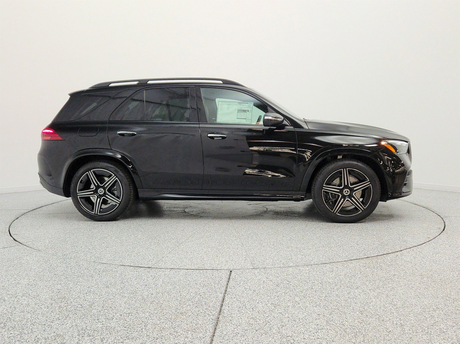 New 2026 Obsidian Black Metallic Mercedes-Benz GLE 580 4MATIC® SUV image 34