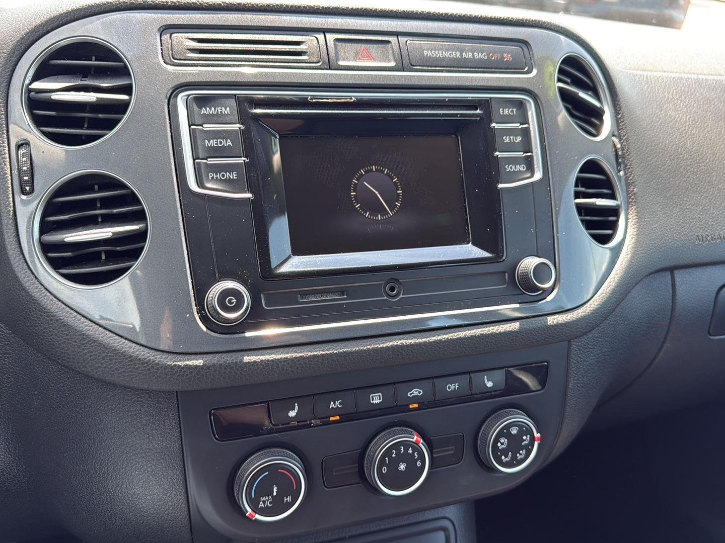 Used 2016 Pepper Gray Metallic Volkswagen S image 5