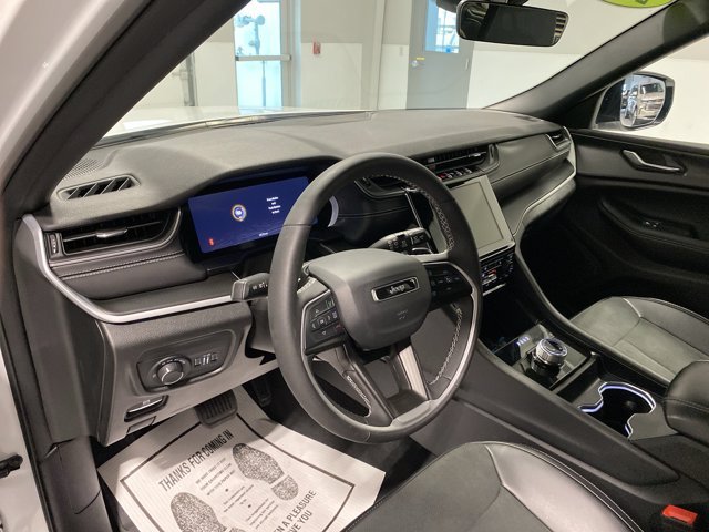 Used 2025 Bright White Clearcoat Jeep Altitude X image 10