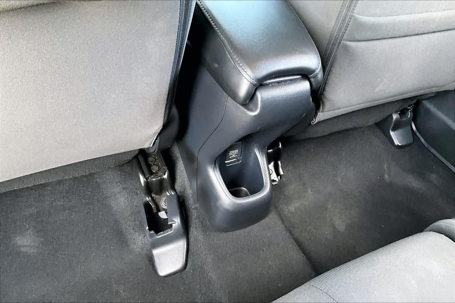 Used 2022 Modern Steel Metallic Honda LX image 32