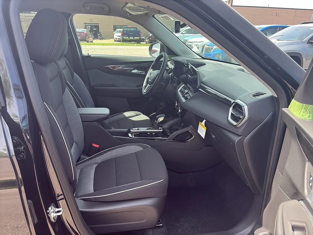 2026 Chevrolet Trailblazer LT - Photo 14
