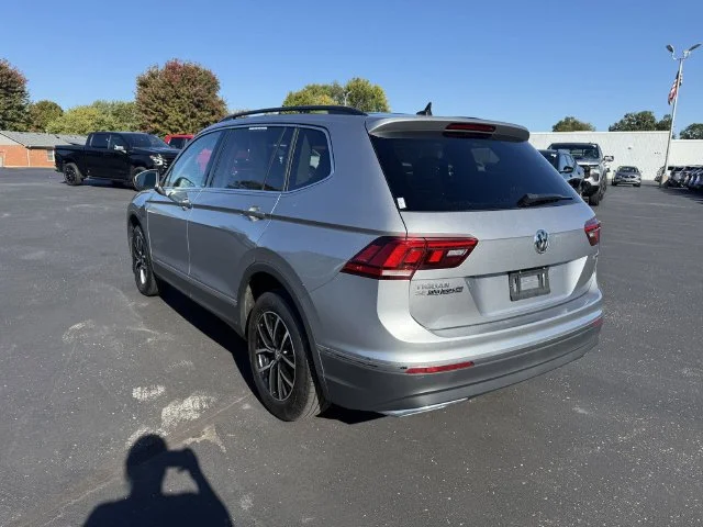 Used 2021 Silver Volkswagen 2.0T SE image 21