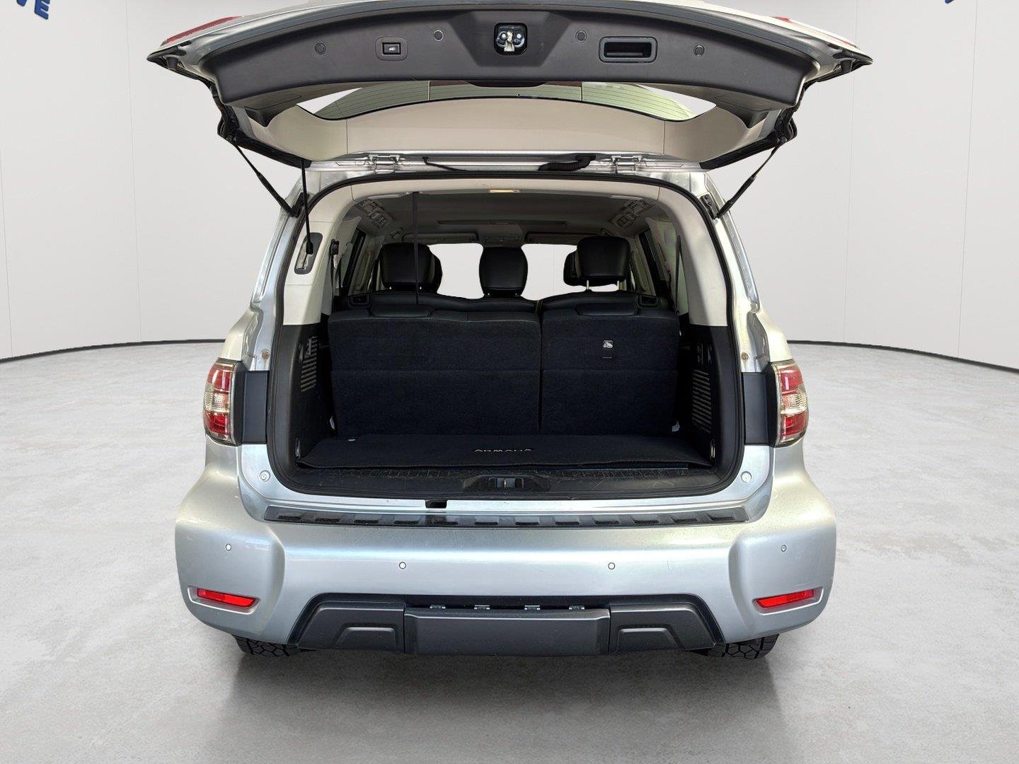 Used 2019 Brilliant Silver Metallic Nissan SL image 8