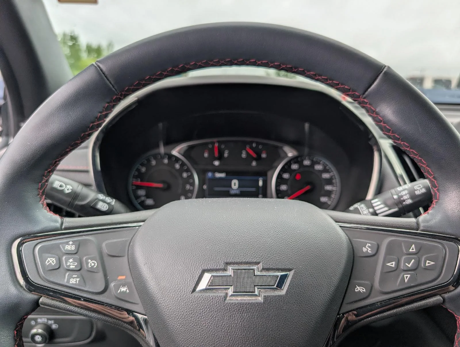 Used 2024 Summit White Chevrolet RS image 14