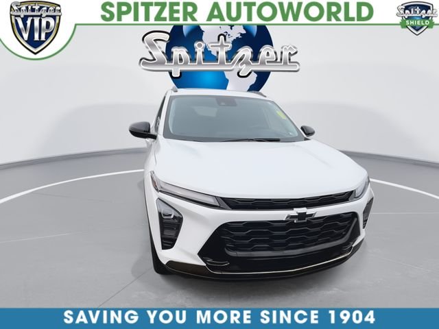 Used 2025 White Chevrolet ACTIV image 3