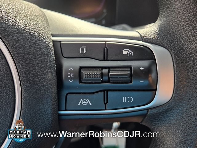 Used 2025 White Kia LX image 26