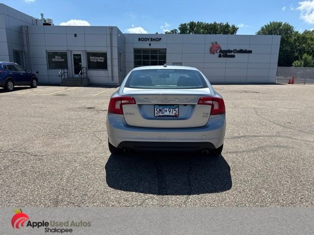 Used 2012 Silver Volvo T6 image 5