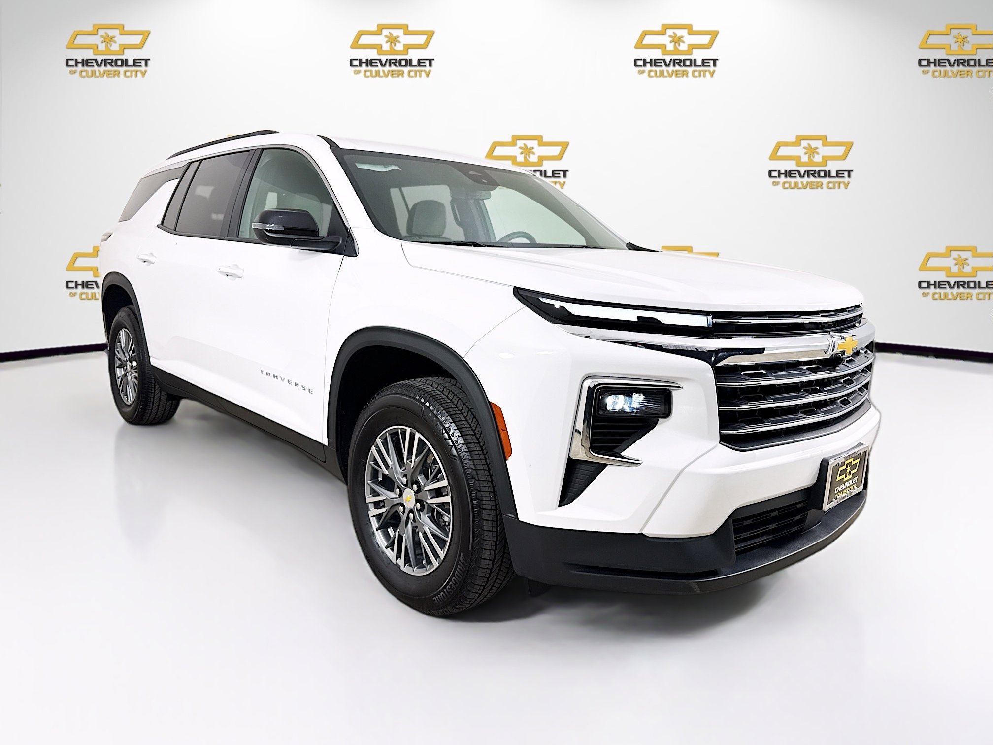 2025 Chevrolet Traverse AWD LT's photo
