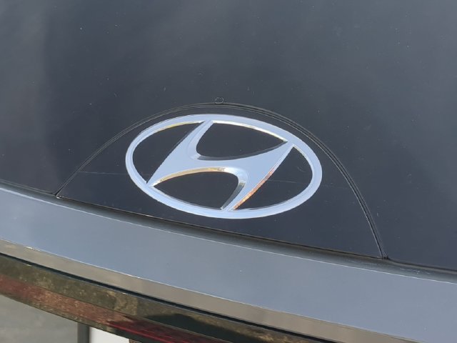 Used 2024 Gray Hyundai SEL image 27