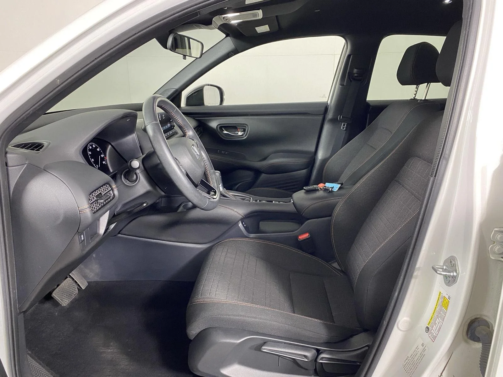Used 2024 Platinum White Pearl Honda Sport image 12