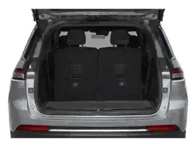 New 2027 Bright White Clear-Coat Paint Jeep Laredo Altitude image 8