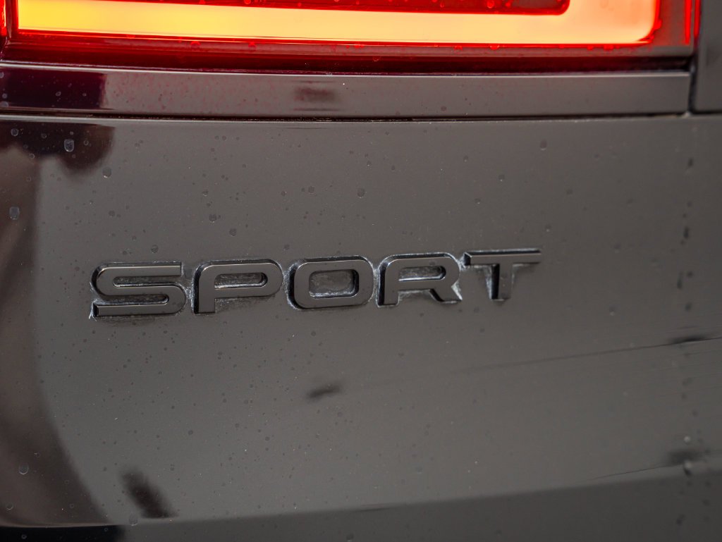 Used 2024 Black Land Rover Dynamic SE image 17
