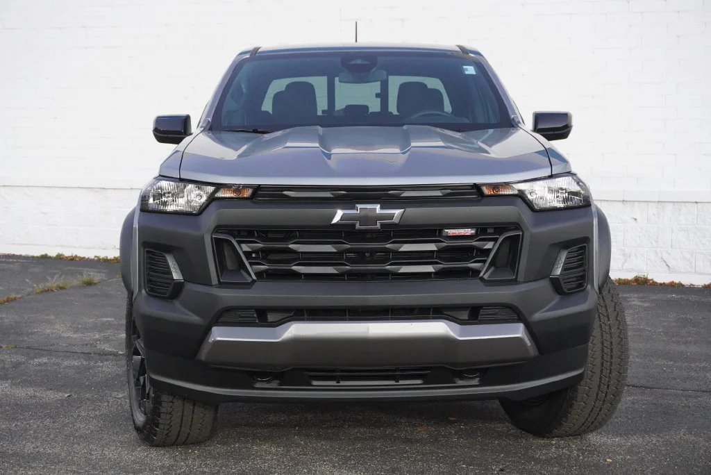 New 2026 Sterling Gray Metallic Chevrolet Trail Boss image 6