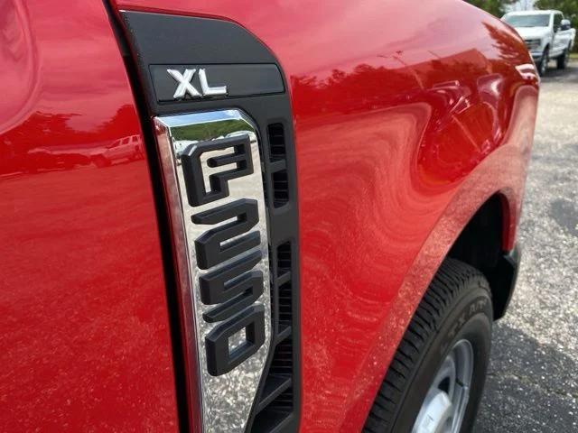 2025 Ford F-250 Super Duty XL - Photo 14
