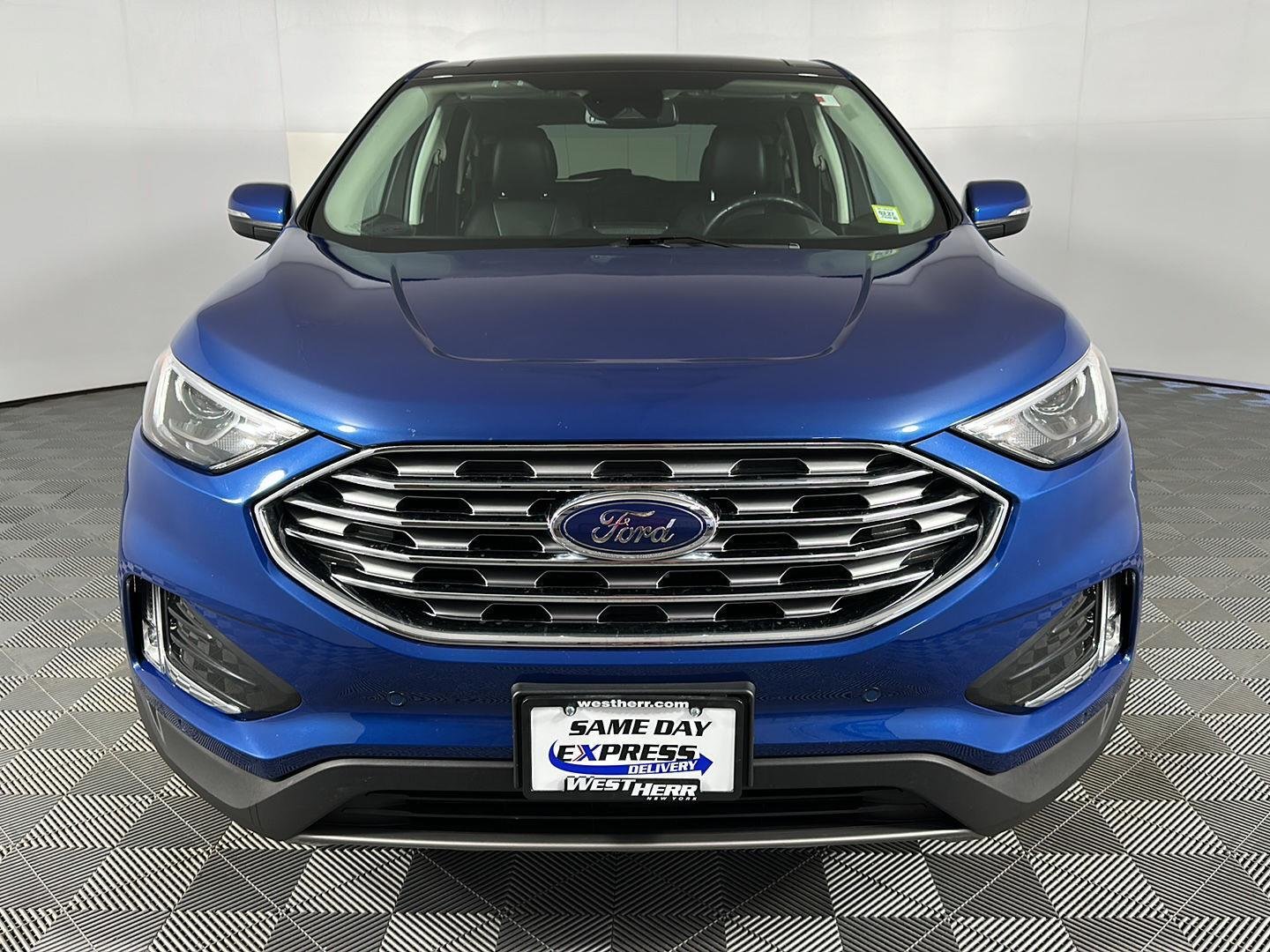 Used 2022 Atlas Blue Ford Titanium image 2