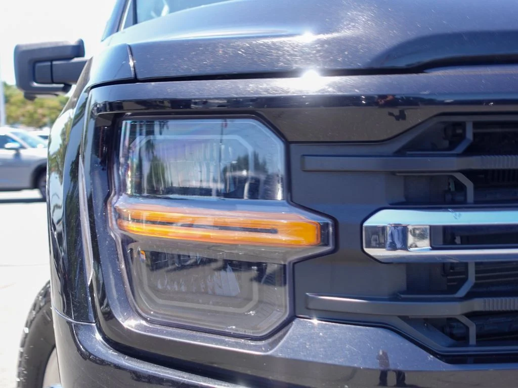 Used 2024 Agate Black Metallic Ford XLT image 3