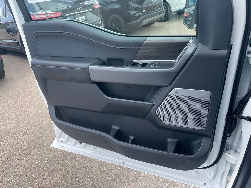 New 2026 Star White Metallic Tri-Coat Ford Lariat® image 52