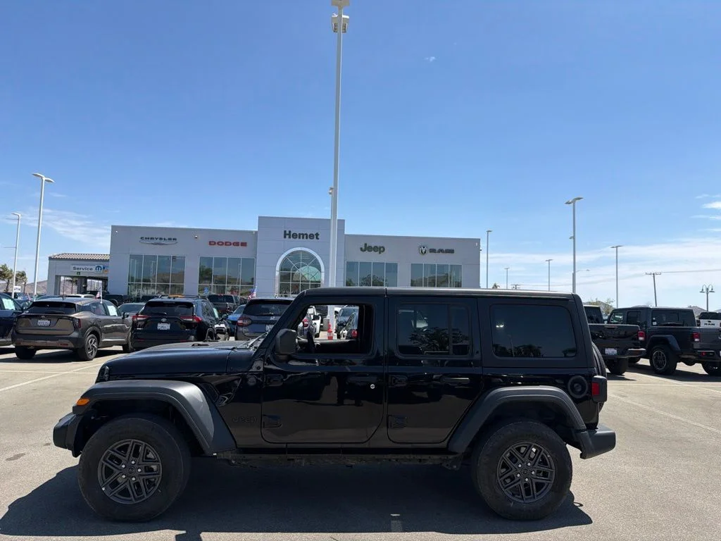 Used 2025 Black Jeep Sport S image 6